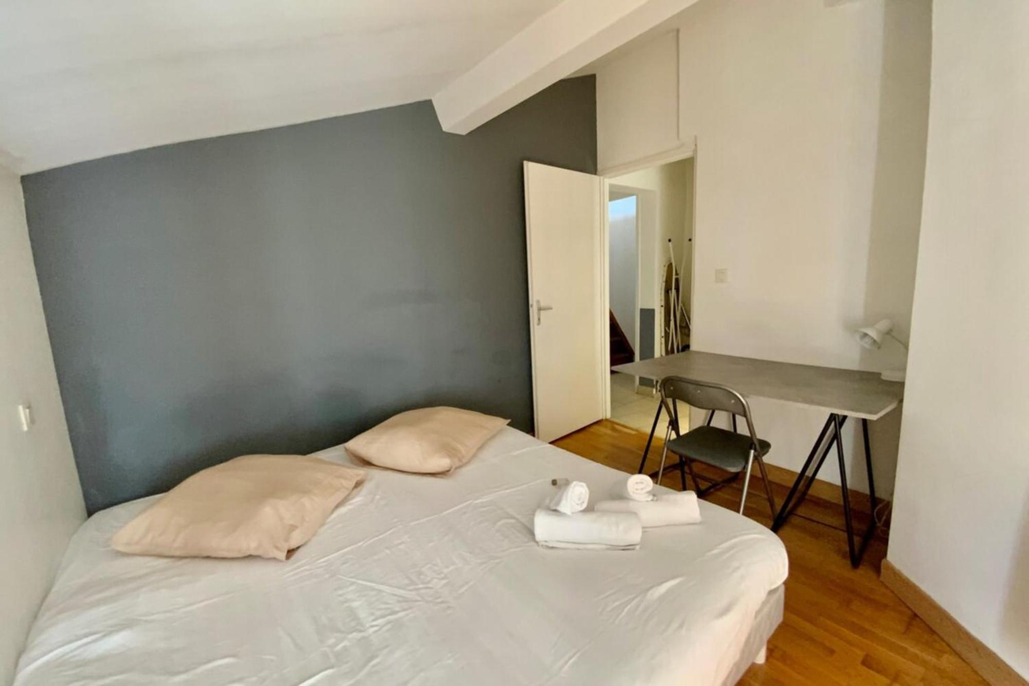 The Triplex- 3 Bedrooms In The Escutcheon! 蒙彼利埃 外观 照片