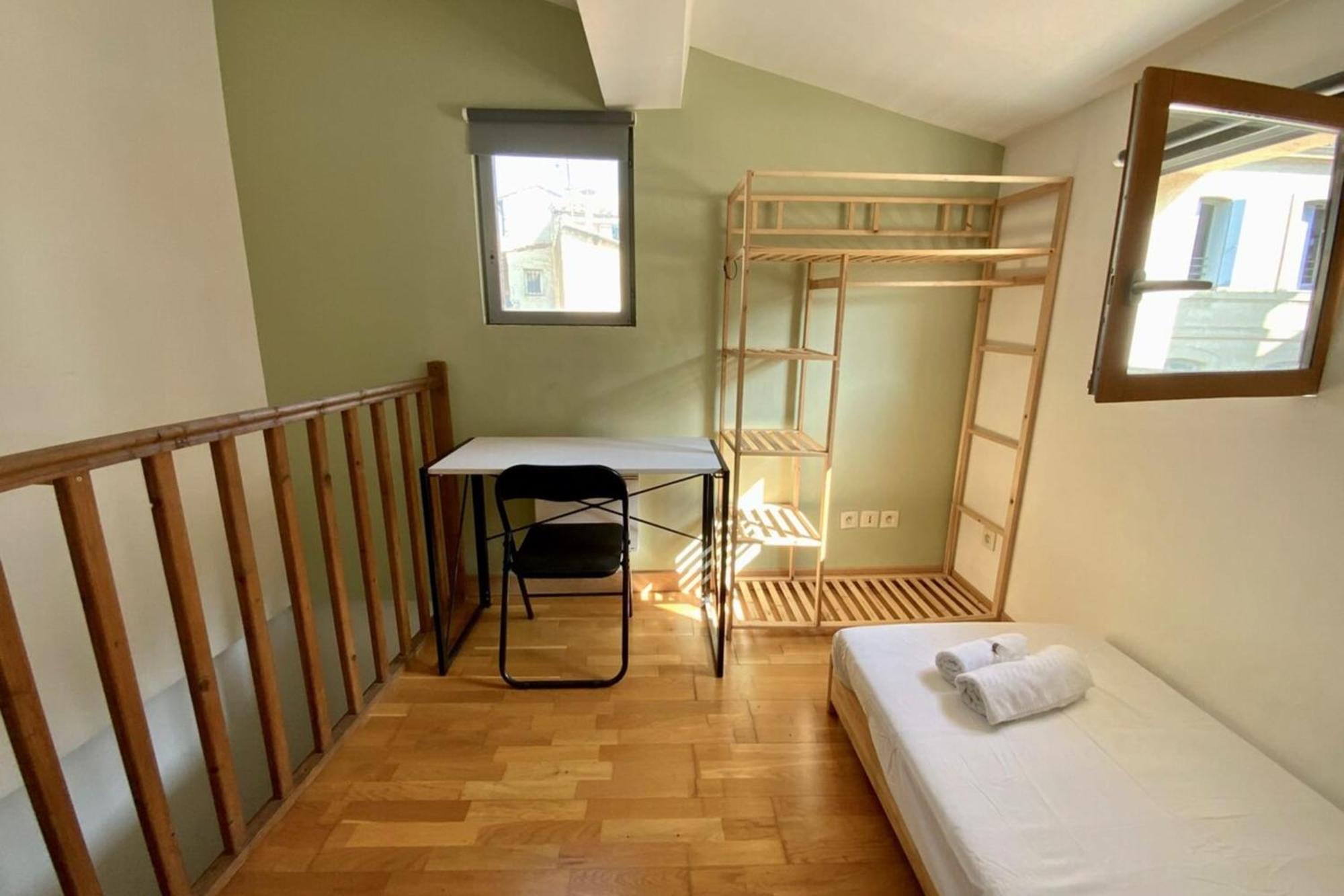 The Triplex- 3 Bedrooms In The Escutcheon! 蒙彼利埃 外观 照片